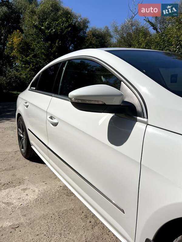 Купе Volkswagen CC / Passat CC 2016 в Чернігові