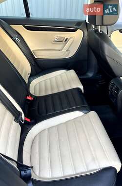 Купе Volkswagen CC / Passat CC 2016 в 