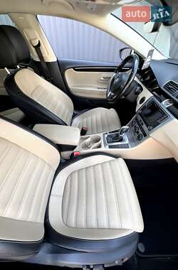 Купе Volkswagen CC / Passat CC 2016 в 