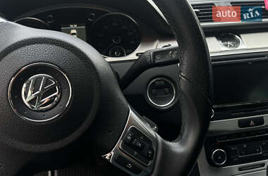 Купе Volkswagen CC / Passat CC 2011 в 