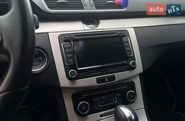 Купе Volkswagen CC / Passat CC 2011 в 