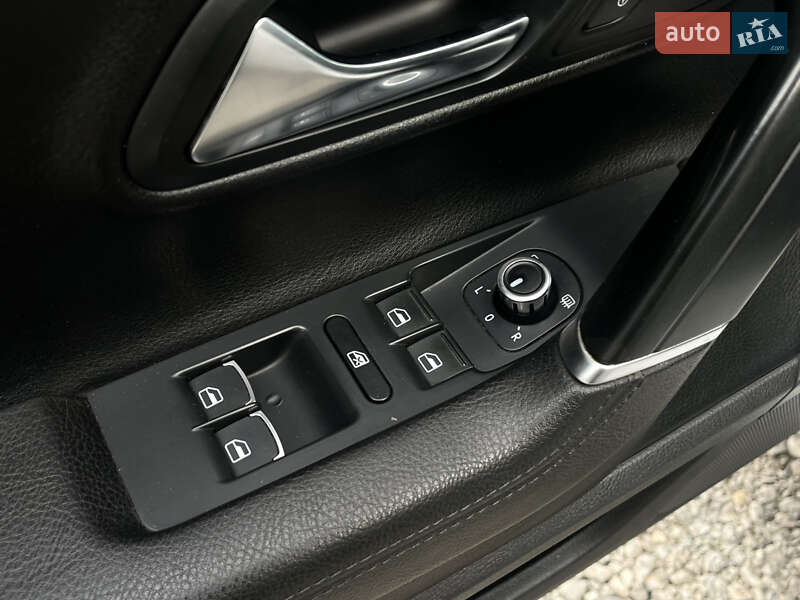 Купе Volkswagen CC / Passat CC 2011 в Харькове