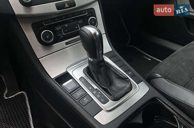 Купе Volkswagen CC / Passat CC 2011 в 