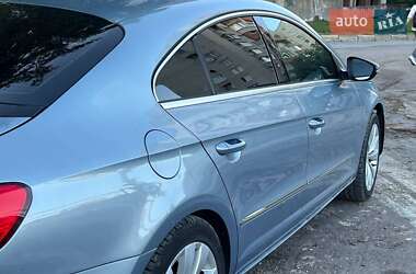Купе Volkswagen CC / Passat CC 2011 в 