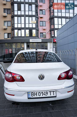 Седан Volkswagen CC / Passat CC 2011 в 