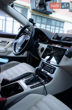 Седан Volkswagen CC / Passat CC 2011 в 