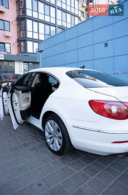 Седан Volkswagen CC / Passat CC 2011 в 