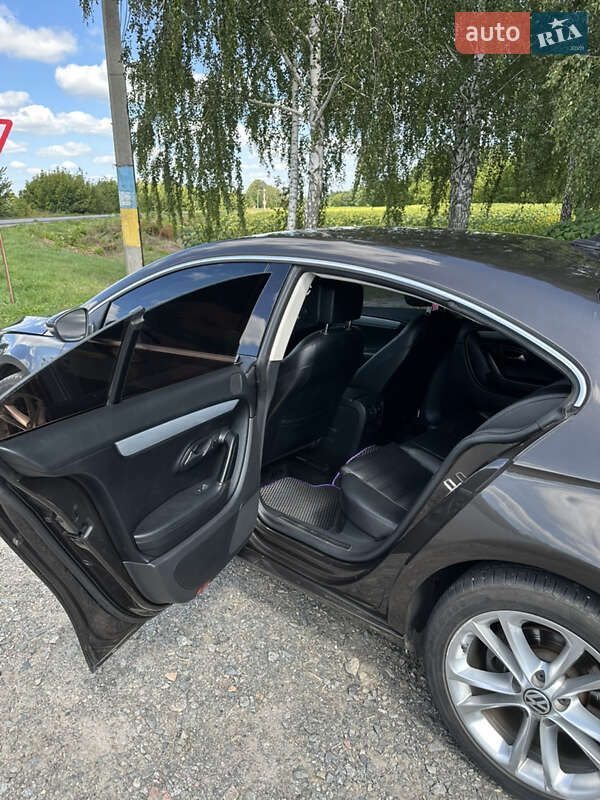 Купе Volkswagen CC / Passat CC 2016 в Лохвице