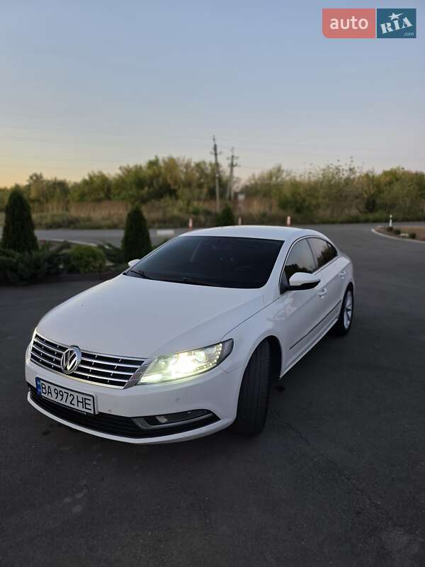 Купе Volkswagen CC / Passat CC 2012 в Умани