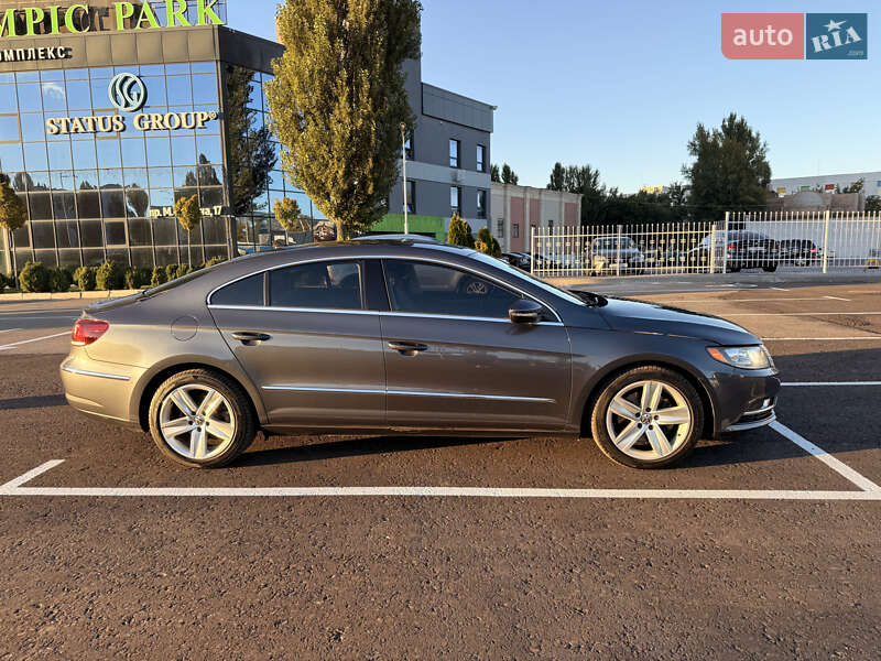 Купе Volkswagen CC / Passat CC 2014 в Киеве