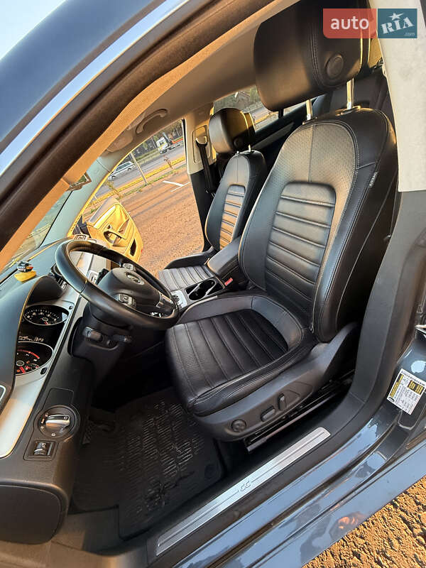 Купе Volkswagen CC / Passat CC 2014 в Киеве