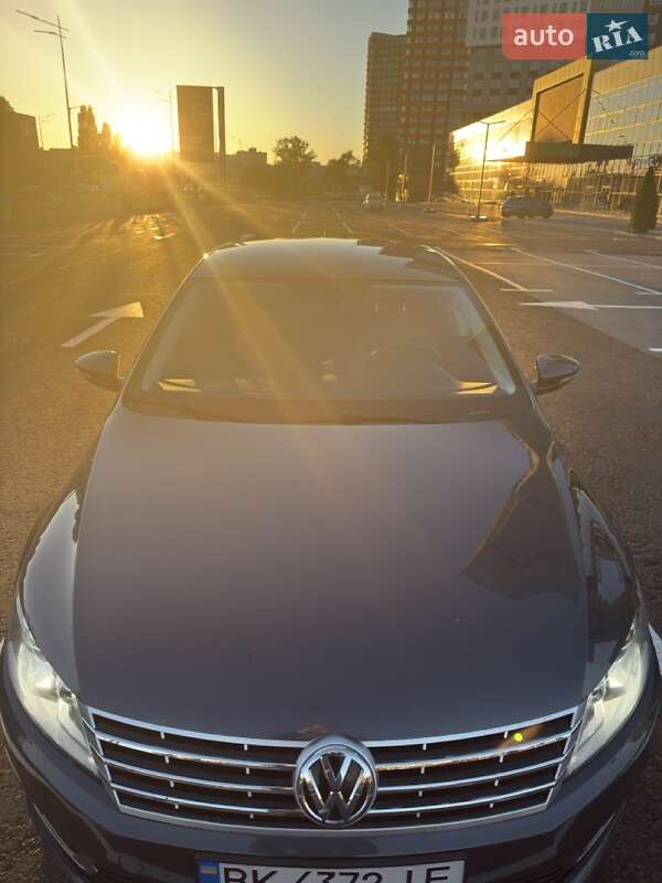 Купе Volkswagen CC / Passat CC 2014 в Киеве