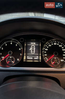 Купе Volkswagen CC / Passat CC 2012 в 
