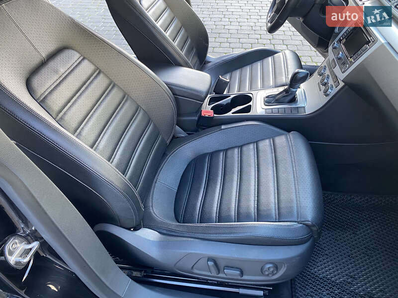 Купе Volkswagen CC / Passat CC 2014 в Львове