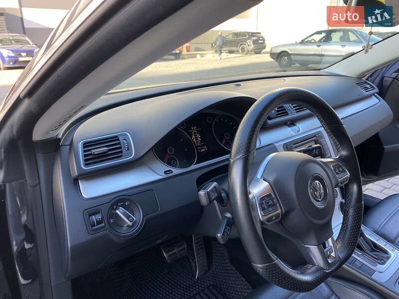 Купе Volkswagen CC / Passat CC 2014 в Львове