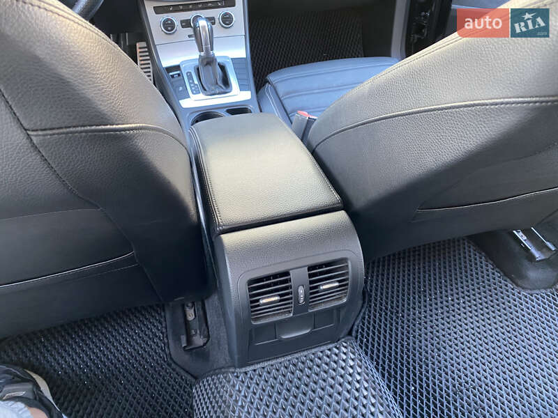 Купе Volkswagen CC / Passat CC 2014 в Львове