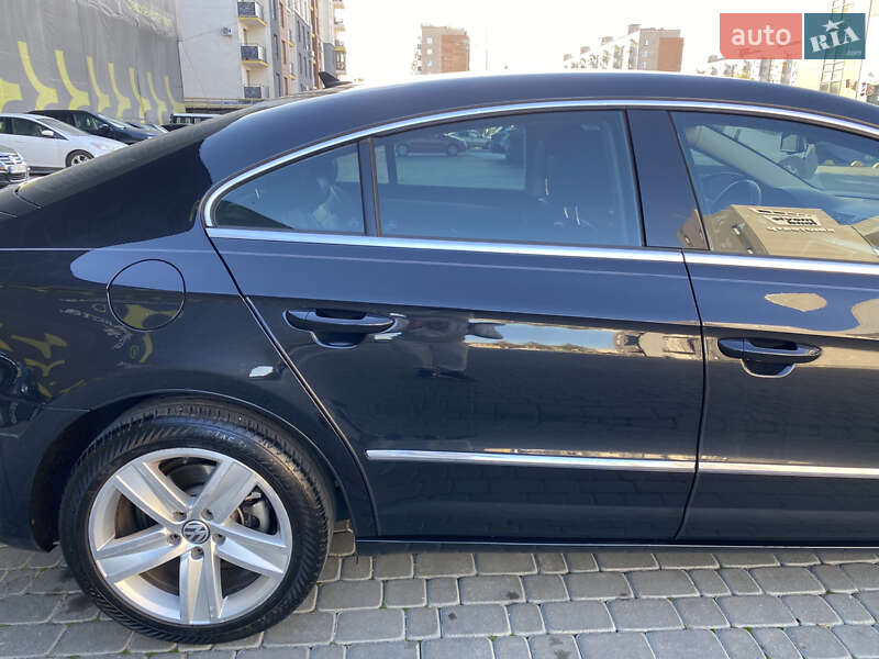 Купе Volkswagen CC / Passat CC 2014 в Львове