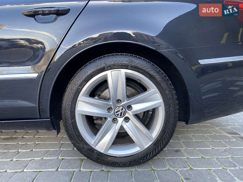 Купе Volkswagen CC / Passat CC 2014 в Львове