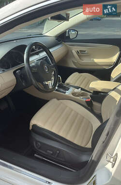 Купе Volkswagen CC / Passat CC 2013 в 