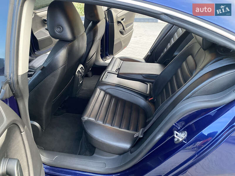 Купе Volkswagen CC / Passat CC 2010 в Хмельницком