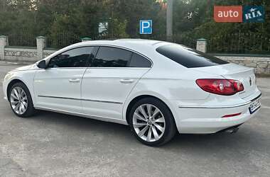 Купе Volkswagen CC / Passat CC 2010 в 