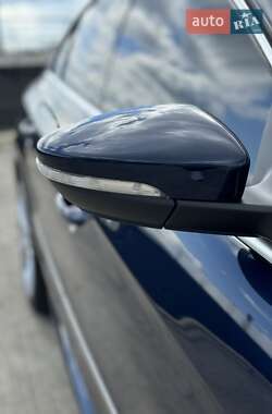 Купе Volkswagen CC / Passat CC 2014 в 