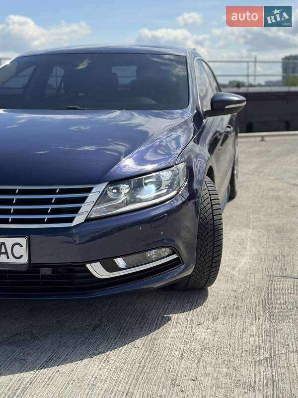 Купе Volkswagen CC / Passat CC 2014 в Киеве
