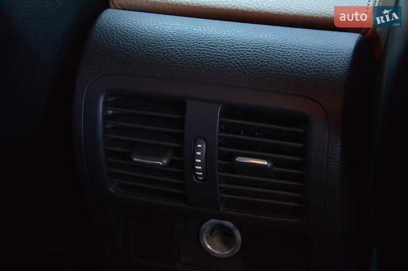 Купе Volkswagen CC / Passat CC 2014 в Киеве
