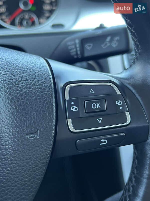 Купе Volkswagen CC / Passat CC 2015 в Днепре