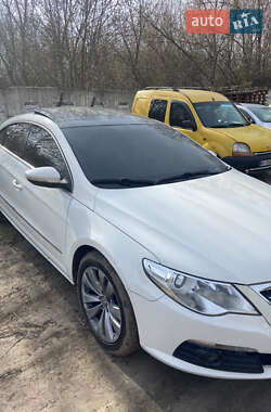 Купе Volkswagen CC / Passat CC 2010 в 