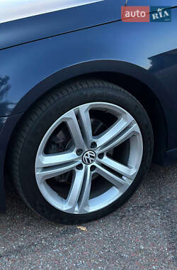 Купе Volkswagen CC / Passat CC 2015 в 