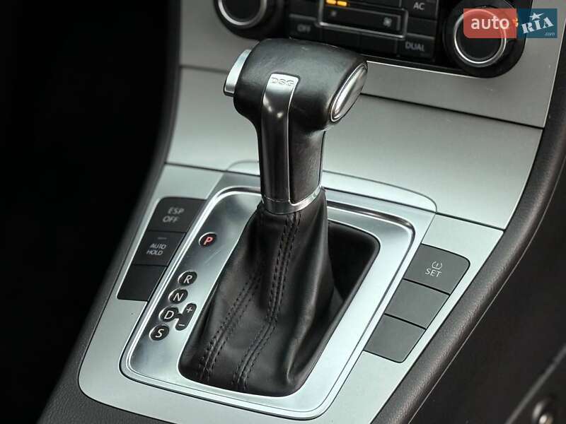 Купе Volkswagen CC / Passat CC 2010 в Василькові