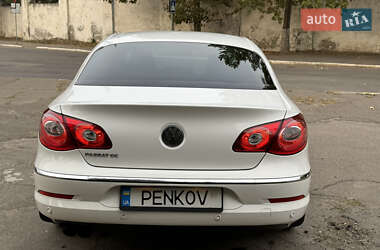 Купе Volkswagen CC / Passat CC 2011 в 