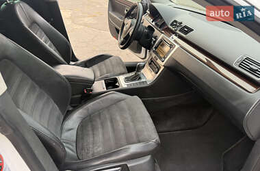 Купе Volkswagen CC / Passat CC 2011 в 