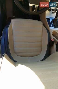 Купе Volkswagen CC / Passat CC 2013 в 