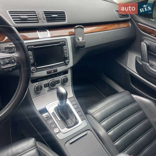 Купе Volkswagen CC / Passat CC 2015 в Днепре