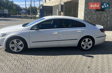 Купе Volkswagen CC / Passat CC 2014 в 