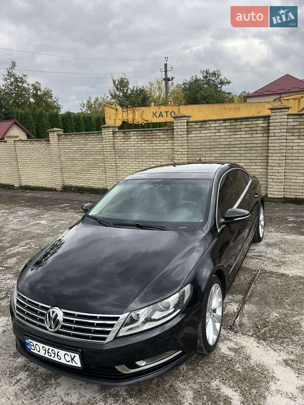 Купе Volkswagen CC / Passat CC 2012 в Залещиках