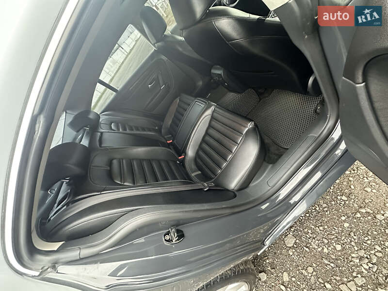 Купе Volkswagen CC / Passat CC 2012 в Полтаві