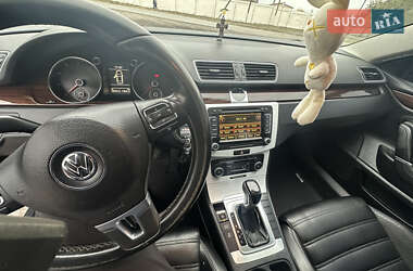 Купе Volkswagen CC / Passat CC 2012 в 