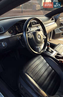 Купе Volkswagen CC / Passat CC 2011 в 
