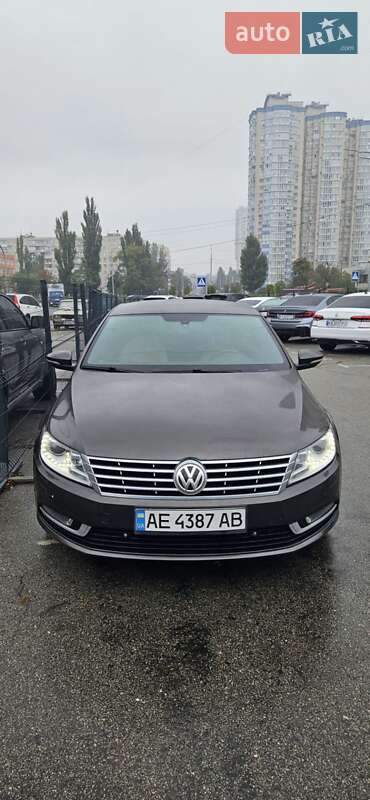 Купе Volkswagen CC / Passat CC 2012 в Києві