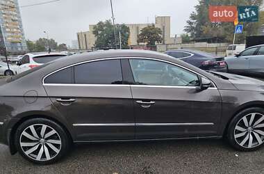 Купе Volkswagen CC / Passat CC 2012 в 