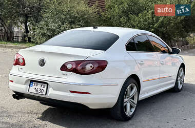 Купе Volkswagen CC / Passat CC 2011 в 