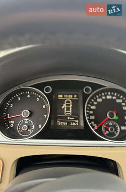 Купе Volkswagen CC / Passat CC 2012 в 