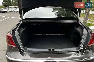 Купе Volkswagen CC / Passat CC 2013 в 