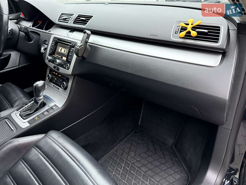Купе Volkswagen CC / Passat CC 2011 в Вінниці