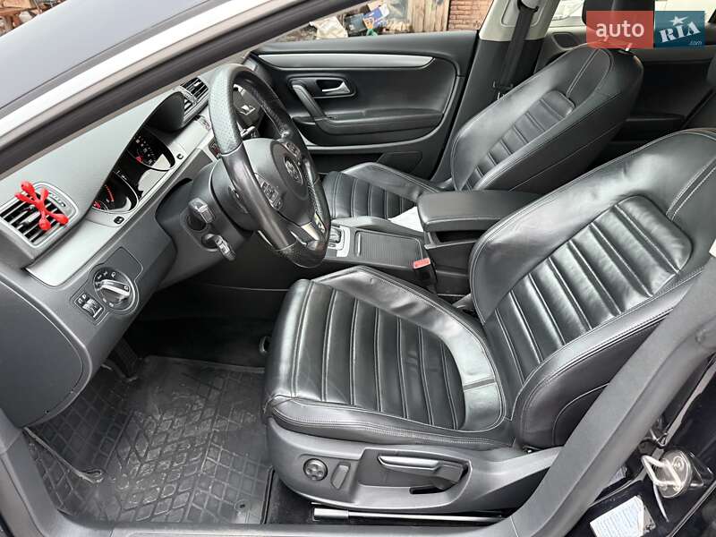Купе Volkswagen CC / Passat CC 2011 в Вінниці