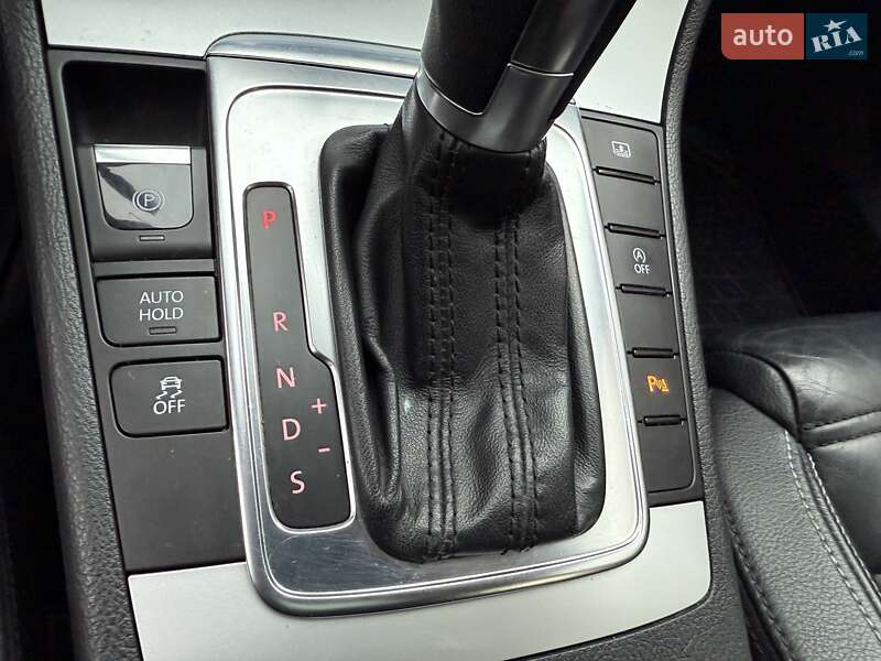 Купе Volkswagen CC / Passat CC 2011 в Вінниці