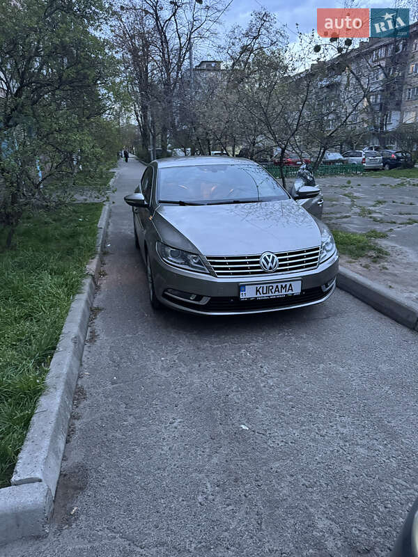 Купе Volkswagen CC / Passat CC 2012 в 